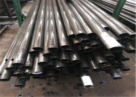 Van het Vloeistaal Naadloze lidstaten Carbon Steel Pipe van ASTM A335 het Zinkdeklaag