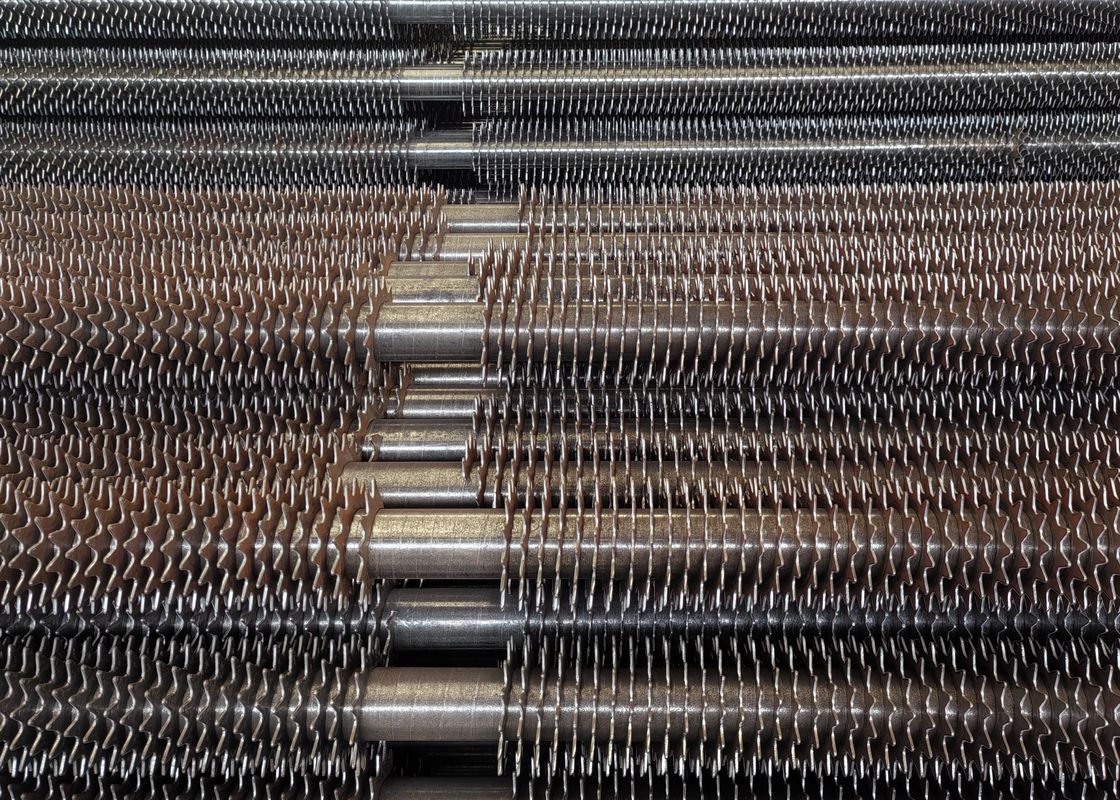 Carbon Steel Boiler Fin Tube voor Superheater naadloos Spiraal Fined Heat Exchanger Tube