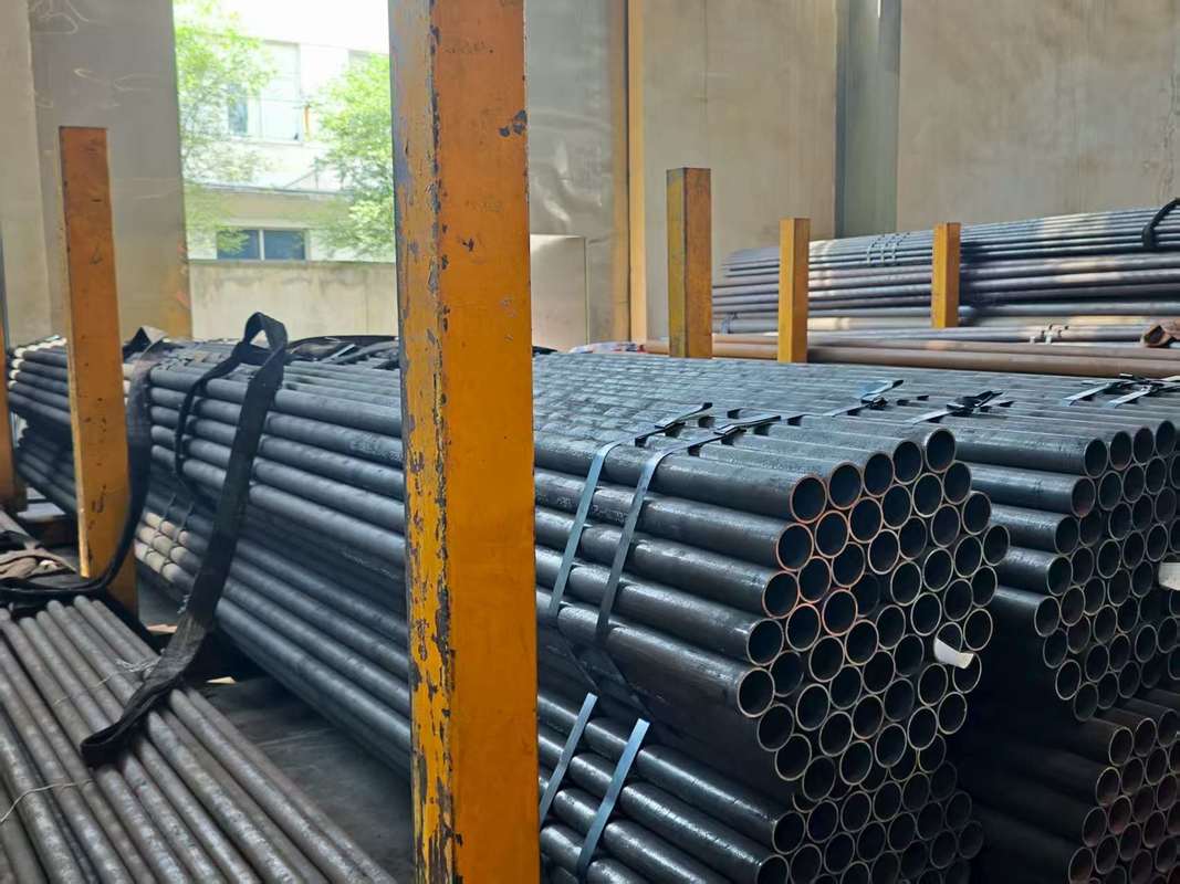 Naadloze ketelbuizen ASTM A106 Koolstofstaal 1.2-20mm Dikte